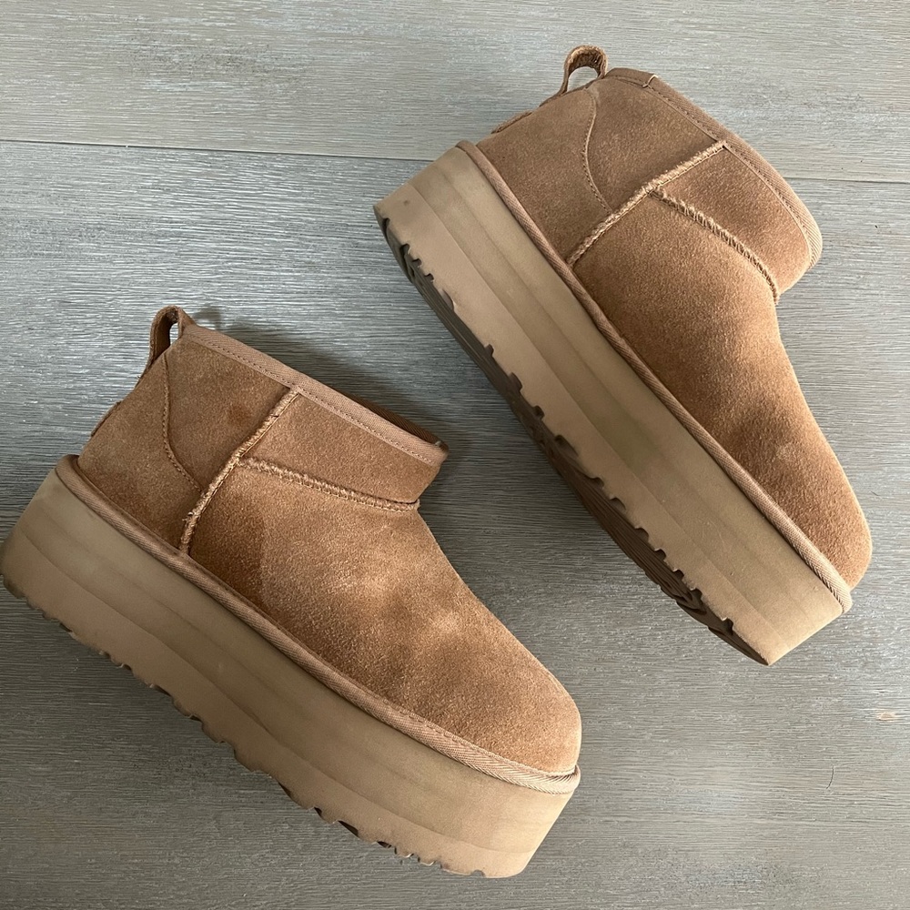 Ultra Mini Platform Uggs Size 8